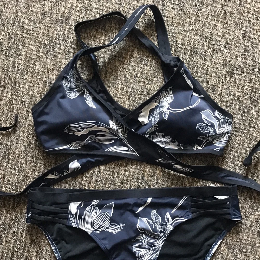 COPY - Athleta swimsuit - Picture 3 of 9